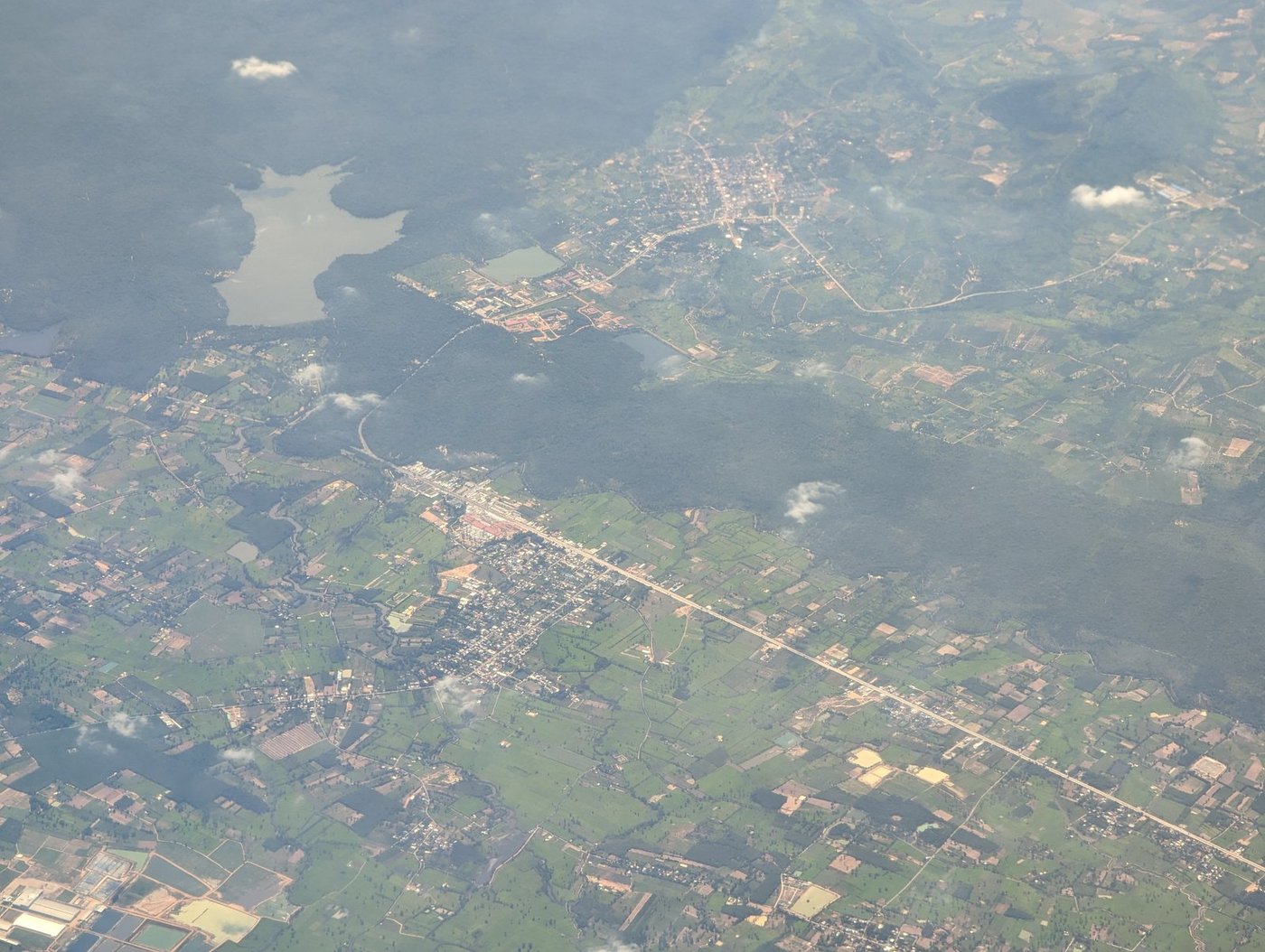 Cambodia in the upper right, Thailand at the bottom and left.
Phon Tong lake it the upper left.