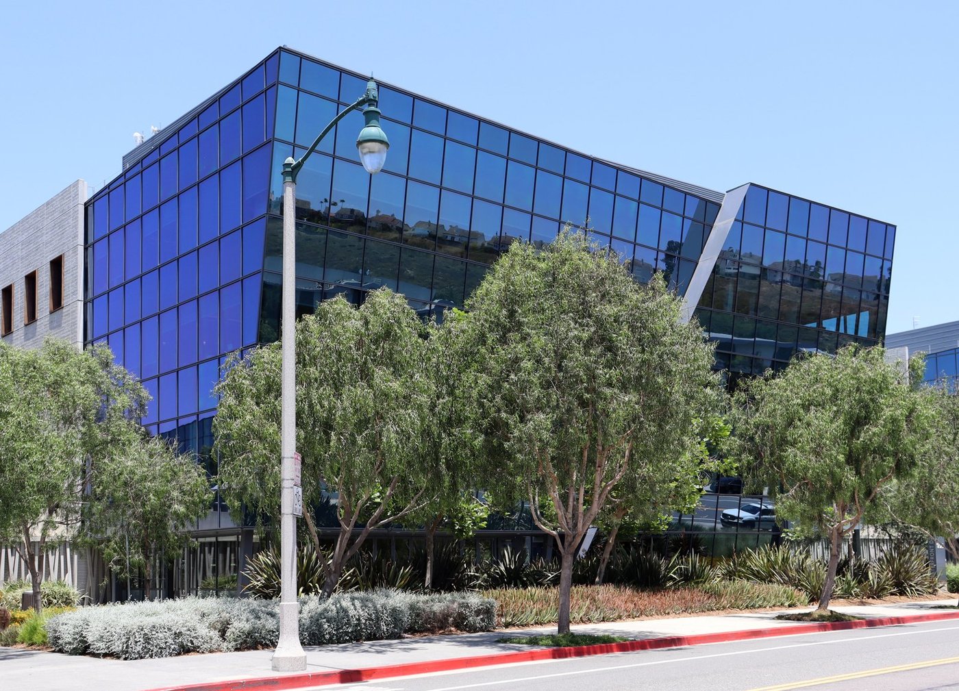 As of 2024, this office building at 12025 Waterfront Drive in the Playa Vista neighborhood of Los Angeles, California was the headquarters building of the Internet Corporation for Assigned Names and Numbers (ICANN).   Photographed by user Coolcaesar on June 26, 2024.