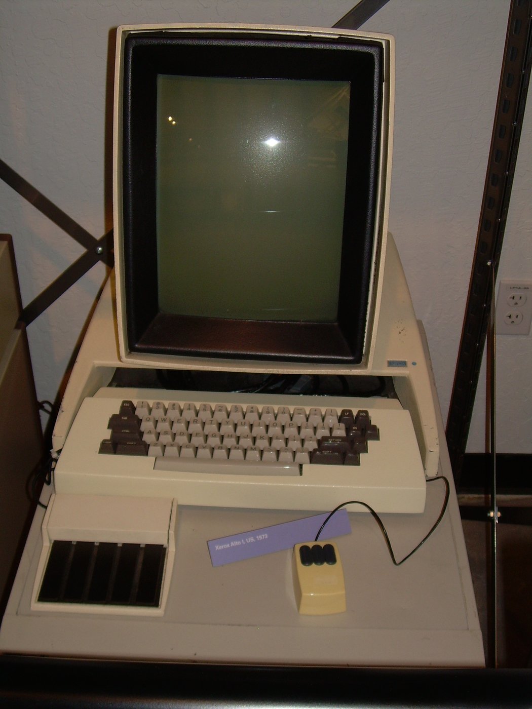 Computer Museum: Xerox Alto Workstation